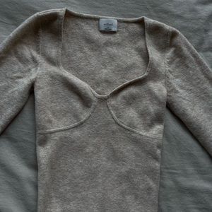 Aritzia Wilfred sweater top